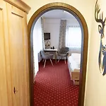 Han/Misafirhane Landgasthof Hirschen Ühlingen-Birkendorf