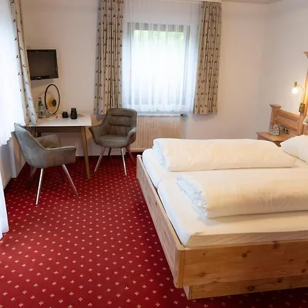 Landgasthof Hirschen Untermettingen 3* אולינגן בירקנדורף