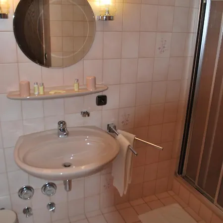 Landgasthof Hirschen Untermettingen Inn