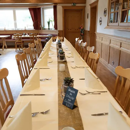 Landgasthof Hirschen 여관 3*